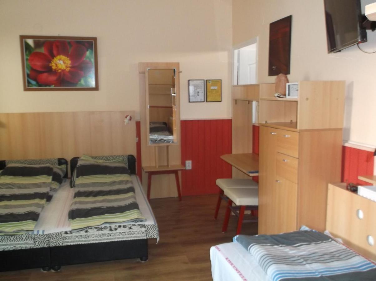 Bed and Breakfast Vali Vendeghaz Gyula Zewnętrze zdjęcie